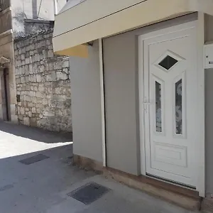  Guest house Ivana With Private Bathroom - Center Of Croatia